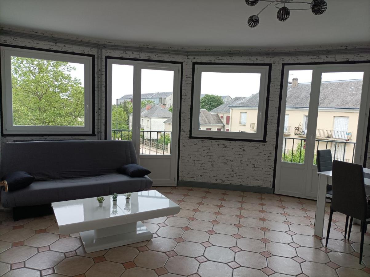 Joli Appartement Type 5 En Centre Ville Châteauroux Exteriér fotografie