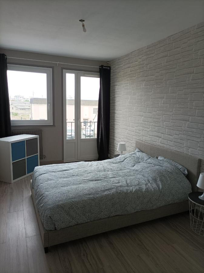Joli Appartement Type 5 En Centre Ville Châteauroux Exteriér fotografie