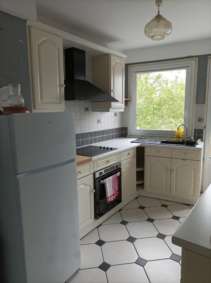 Joli Appartement Type 5 En Centre Ville Châteauroux Exteriér fotografie